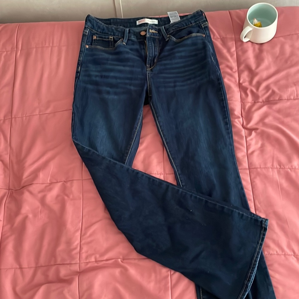 dark blue jeans